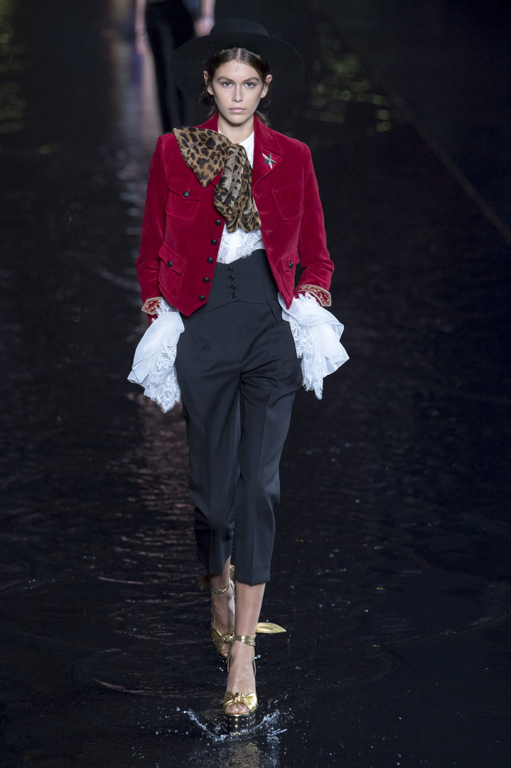 Saint Laurent весна-лето 2019 Saint Laurent весна-лето 2019