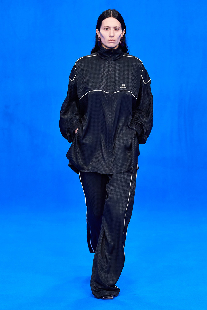 Balenciaga весна-лето 2020