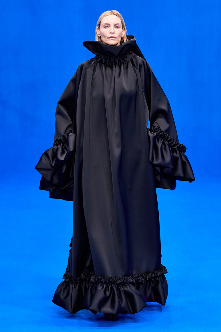 Balenciaga весна-лето 2020