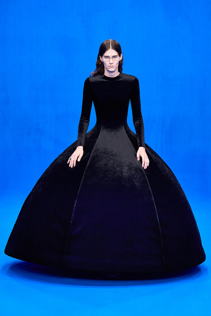 Balenciaga весна-лето 2020