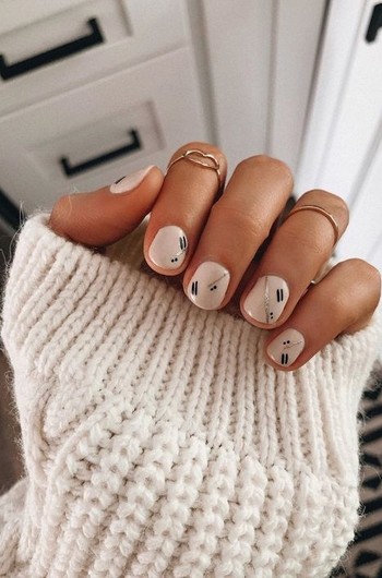 Секреты новогоднего маникюра от владелицы салонов Nail Sunny Секреты новогоднего маникюра от владелицы салонов Nail Sunny