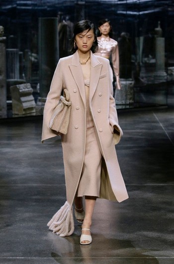 Fendi осень-зима 2021 Fendi осень-зима 2021