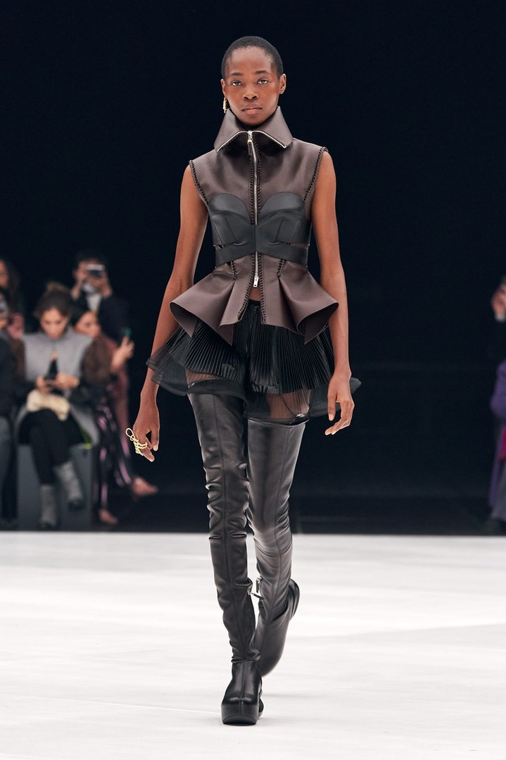 Givenchy весна-лето 2022 Givenchy весна-лето 2022