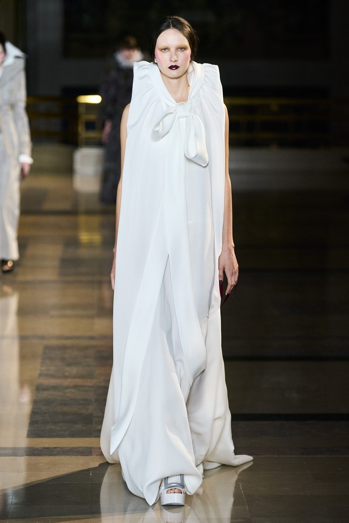Viktor & Rolf Couture весна-лето 2022 Viktor & Rolf Couture весна-лето 2022