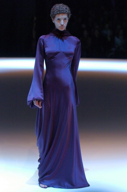 Alexander McQueen осень-зима 2004 Alexander McQueen осень-зима 2004
