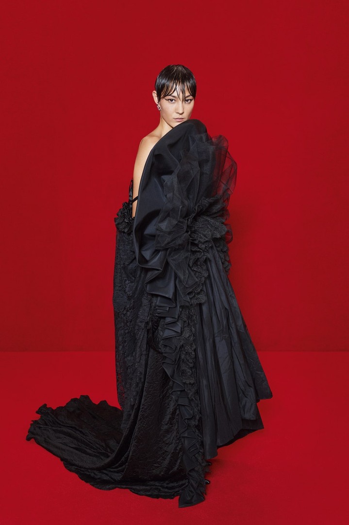Balenciaga весна-лето 2022 Balenciaga весна-лето 2022