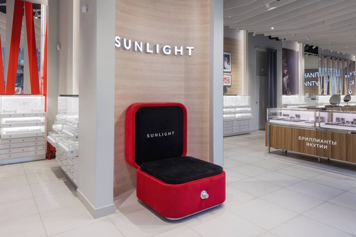 SUNLIGHT открыл флагман в легендарном месте на Старом Арбате SUNLIGHT открыл флагман в легендарном месте на Старом Арбате