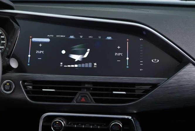 Geely Tugella: этот автомобиль может быть и спортивным, и семейным Geely Tugella: этот автомобиль может быть и спортивным, и семейным