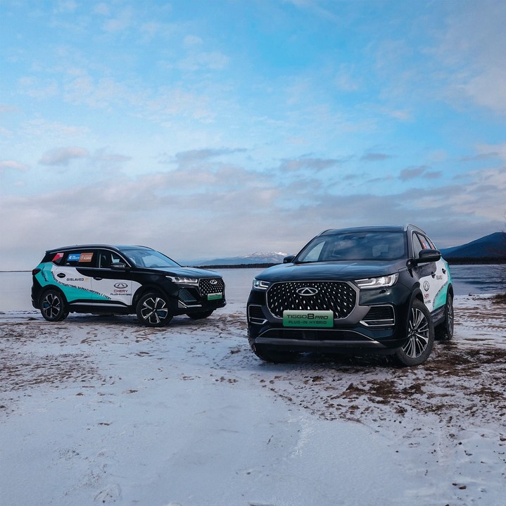 CHERY HYBRIDS преодолели более 3 500 км в рамках «Большого Путешествия» с «Авто Года». Экспертный тест продолжается CHERY HYBRIDS преодолели более 3 500 км в рамках «Большого Путешествия» с «Авто Года». Экспертный тест продолжается