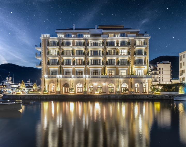 Новогодняя сказка в Regent Porto Montenegro