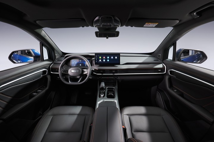 Geely объявляет цены на новый 7-местный кроссовер Okavango в России Geely объявляет цены на новый 7-местный кроссовер Okavango в России
