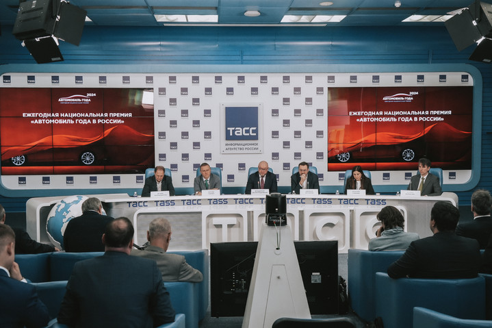 Кроссоверы CHERY вновь отмечены в «Рейтингах Авто Года в России» Кроссоверы CHERY вновь отмечены в «Рейтингах Авто Года в России»