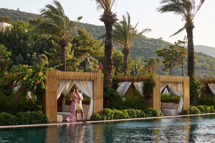 Vogue Hotel Supreme Bodrum дарит гостям ресторанов Novikov Group путешествие на двоих Vogue Hotel Supreme Bodrum дарит гостям ресторанов Novikov Group путешествие на двоих