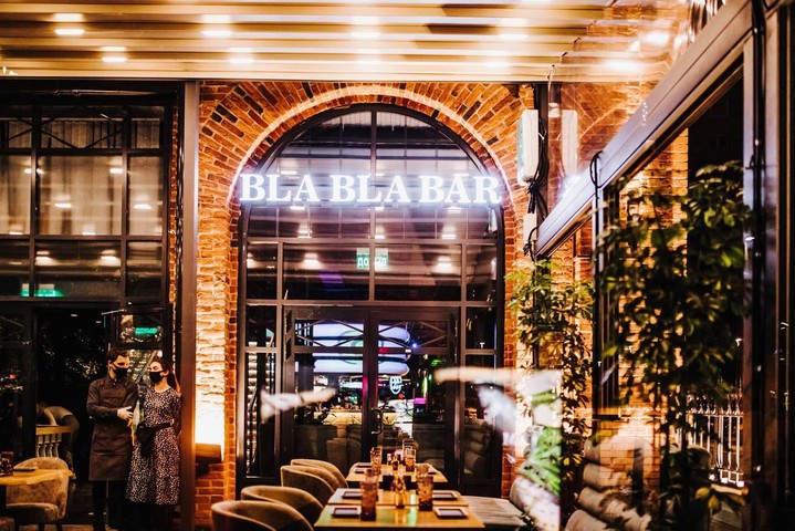 Если в сердце живет любовь – концерт Юлии Савичевой в BLA BLA BAR! Если в сердце живет любовь – концерт Юлии Савичевой в BLA BLA BAR!