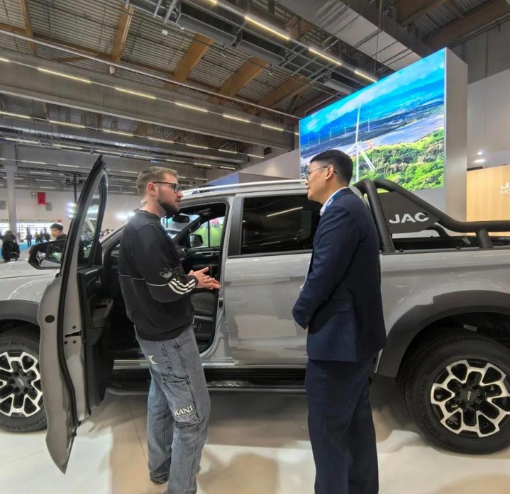 JAC на самой большой автомобильной выставке во Франкфурте JAC на самой большой автомобильной выставке во Франкфурте