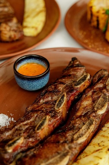 Стейки с аргентинского гриля в Casa Agave Стейки с аргентинского гриля в Casa Agave