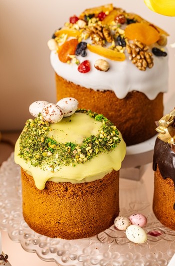 Шапочка кулича и оригинальные куличи с кремом: в кафе АндерСон открыт предзаказ на куличи Шапочка кулича и оригинальные куличи с кремом: в кафе АндерСон открыт предзаказ на куличи