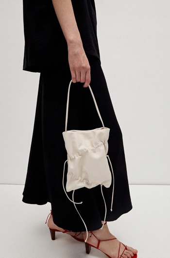 Trend Island представляет весенние коллекции любимых локальных брендов Trend Island представляет весенние коллекции любимых локальных брендов