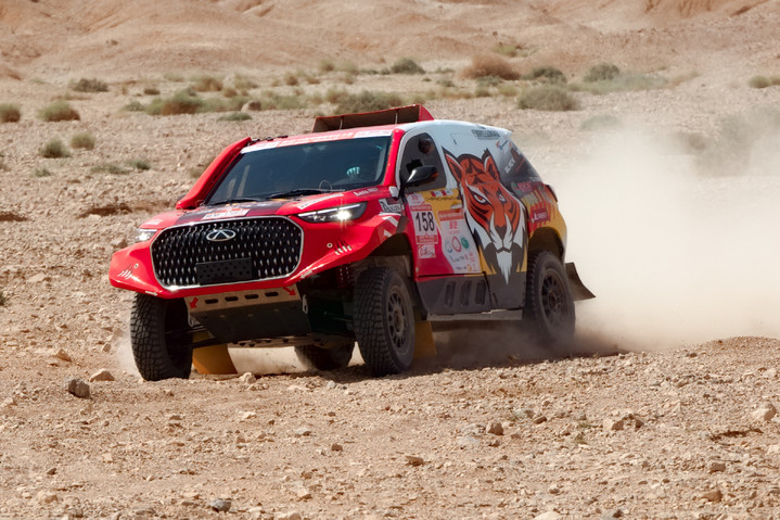 CHERY TIGGO 9 вписывает своё имя в историю ралли «Такла-Макан»: серийный внедорожник одерживает три победы подряд в зачёте модифицированных автомобилей CHERY TIGGO 9 вписывает своё имя в историю ралли «Такла-Макан»: серийный внедорожник одерживает три победы подряд в зачёте модифицированных автомобилей