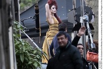 Появились кадры новой фотосессии Евы Мендес для Thierry Mugler