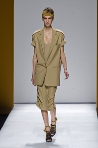Бренд MaxMara представил новую коллекцию на Milan Fashion Week Фото