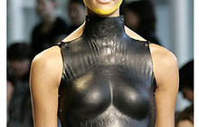 Issey Miyake: назначен новый креативный директор