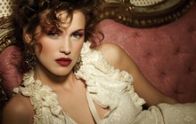 Тестируем пудру для тела и волос Pupa, Baroque Couture Shimmering Powder