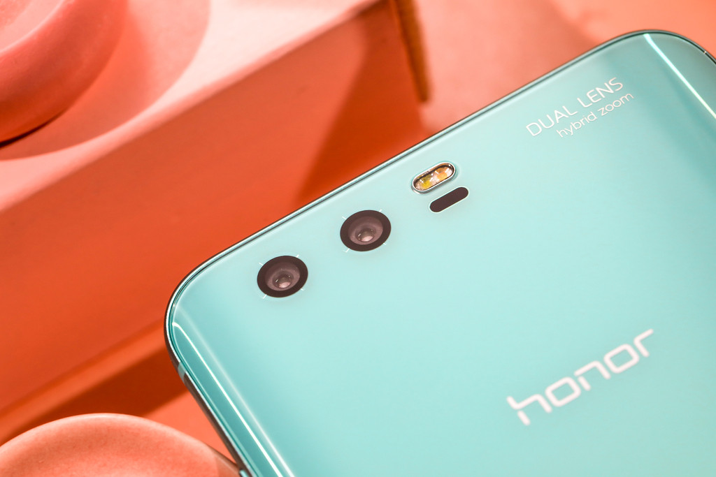Honor 9 premium. Хонор 9 премиум. Хонор 9а цвета. Honor 9 Premium ярко-голубой. Honor 9 Premium обзор.