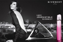 Алиша Кис стала лицом аромата Givenchy