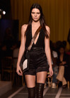 Неделя моды в Париже: дочь Ким Кардашьян на показе Givenchy