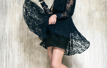 FashionTime.ru – о красивом новогоднем платье синего цвета от российского дизайнера.