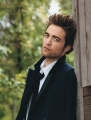   (Robert Pattinson)