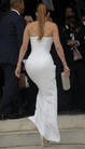 Платье Дженнифер Лопес на показе Versace вызвало недоумение