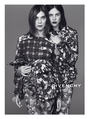 Аманда Сейфрид приняла участие в рекламной кампании Givenchy Фото