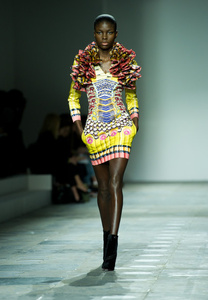 На Лондонской неделе моды представлена коллекция Mary Katrantzou осень–зима 2012/13 Фото