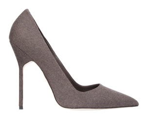 Must-have :  BB, Manolo Blahnik 