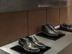 Nicholas Kirkwood впервые выпустил мужскую линию обуви Фото