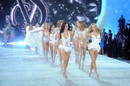 Показ Victoria's Secret Fashion Show