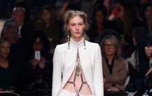 Неделя моды в Париже: Alexander McQueen весна-лето 2016