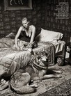 Кейт Мосс лично стилизовала фотосессию с Ларой Стоун для Vogue