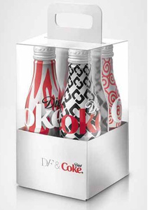 Марка Diane von Furstenberg создала дизайн бутылок для Diet Coke Фото